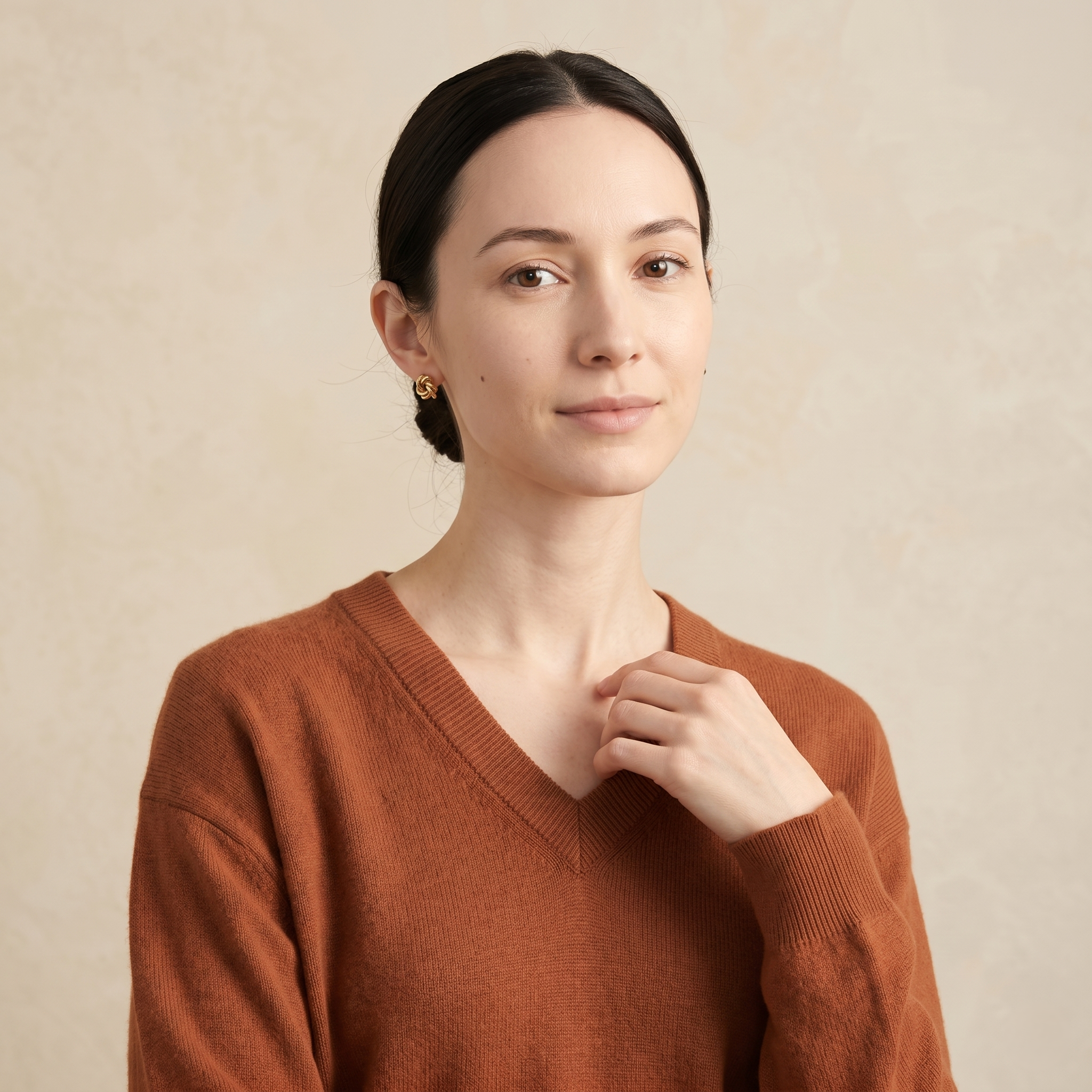 Women's Cashmere V-Neck Sweater - Original