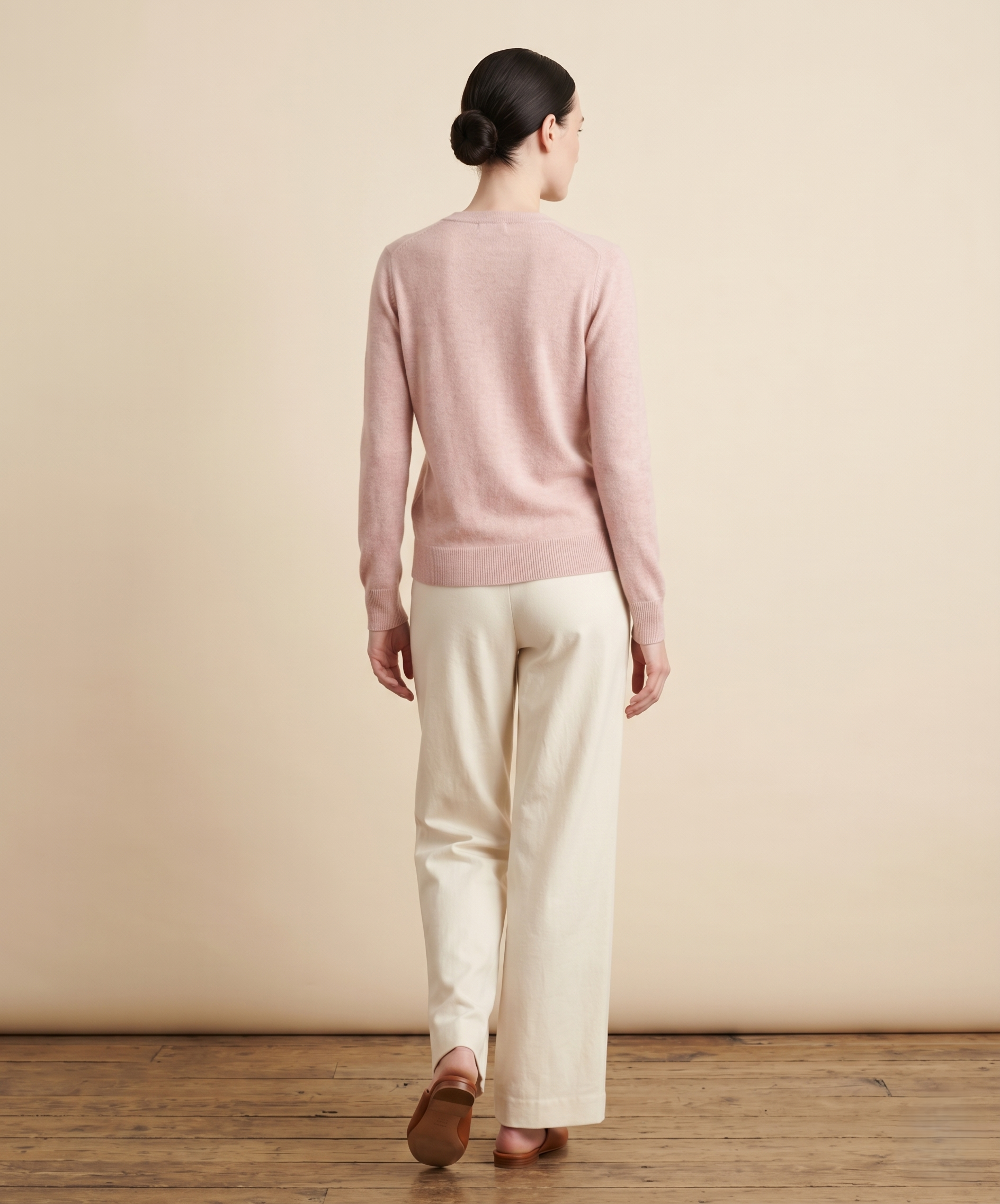 Women's Cashmere V-Neck Sweater - Original