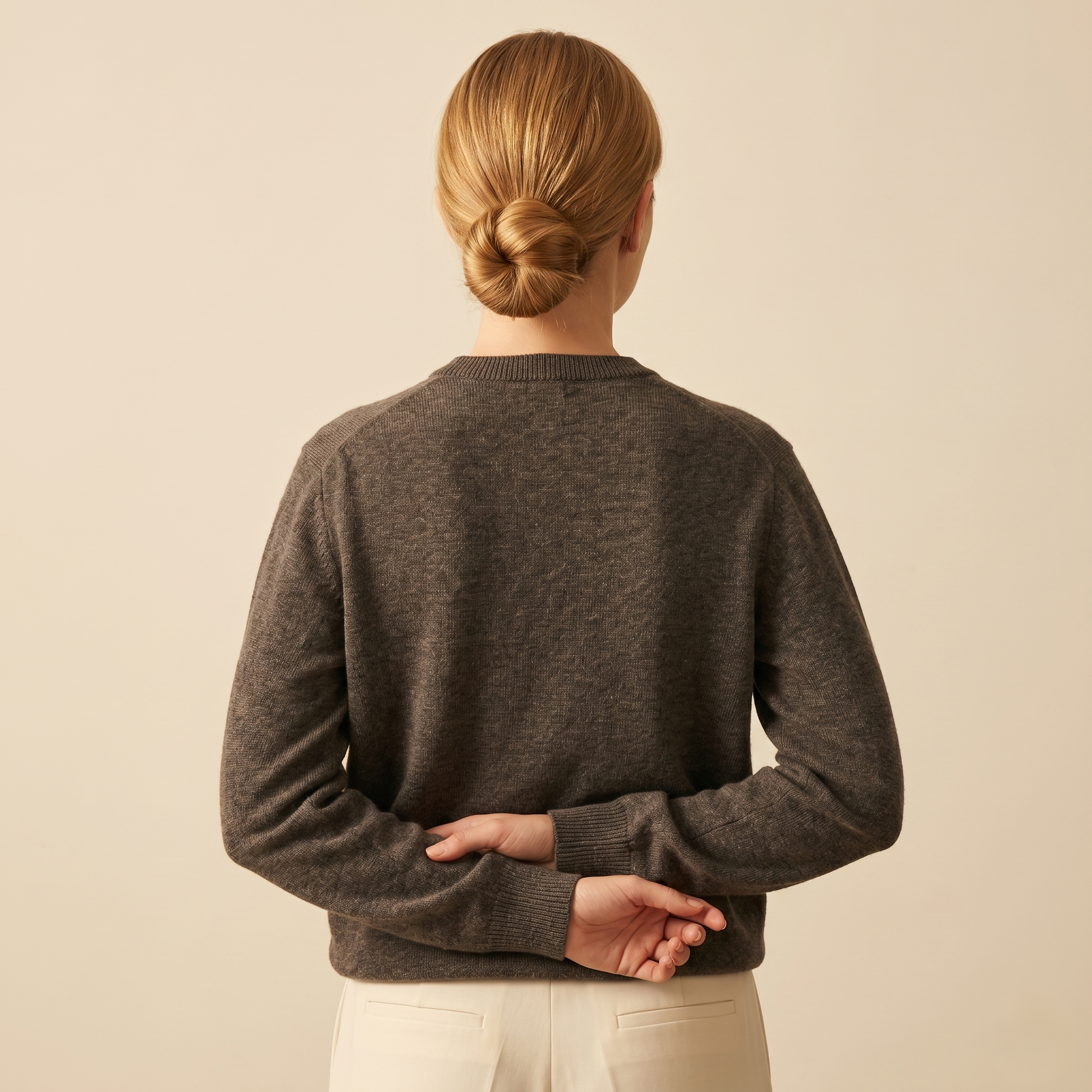 Women's Cashmere Crewneck Sweater - Original